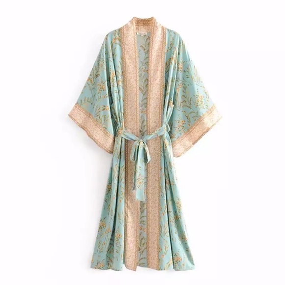 “Charlotte” Maisie Kimono - Picture 6 of 16